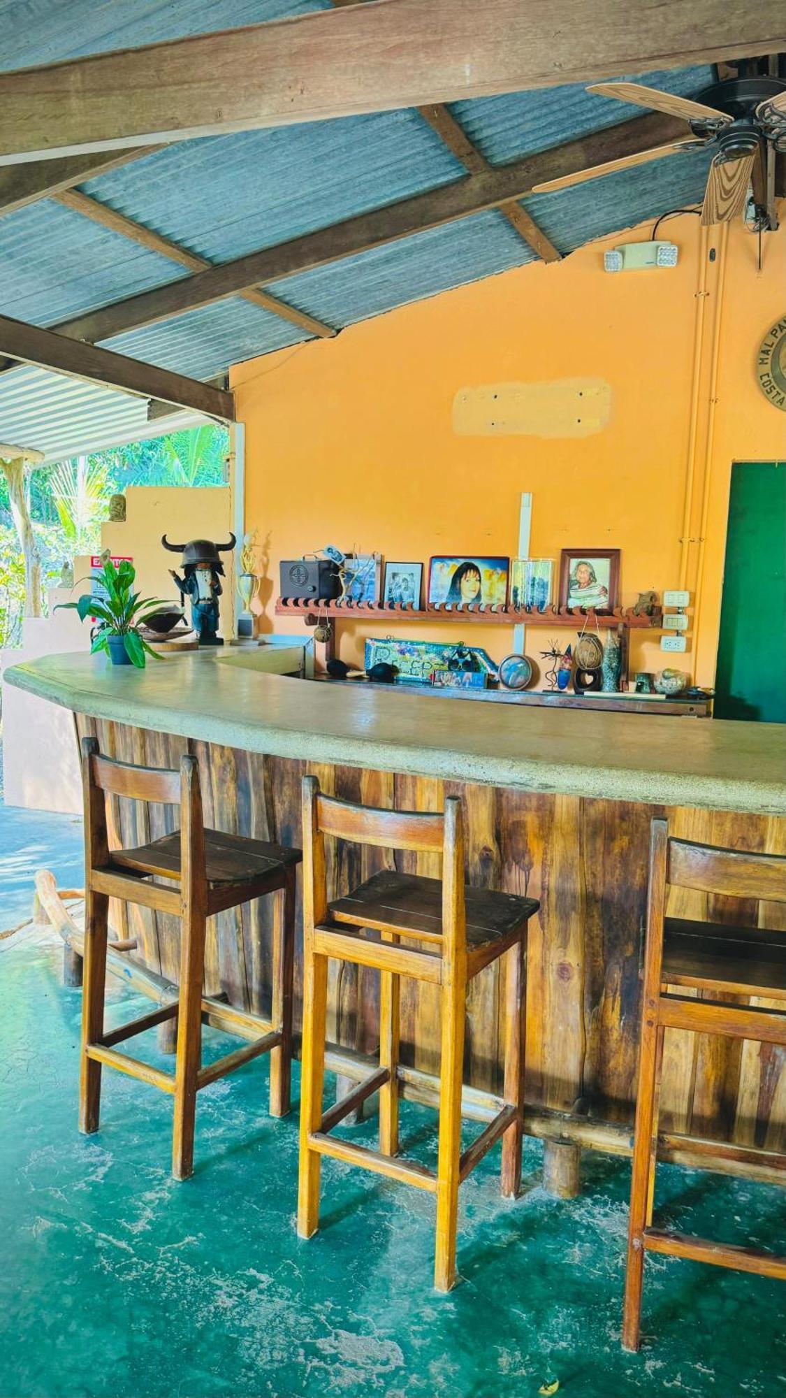 Hotel Mal Pais Surf Camp Playa Santa Teresa  Esterno foto