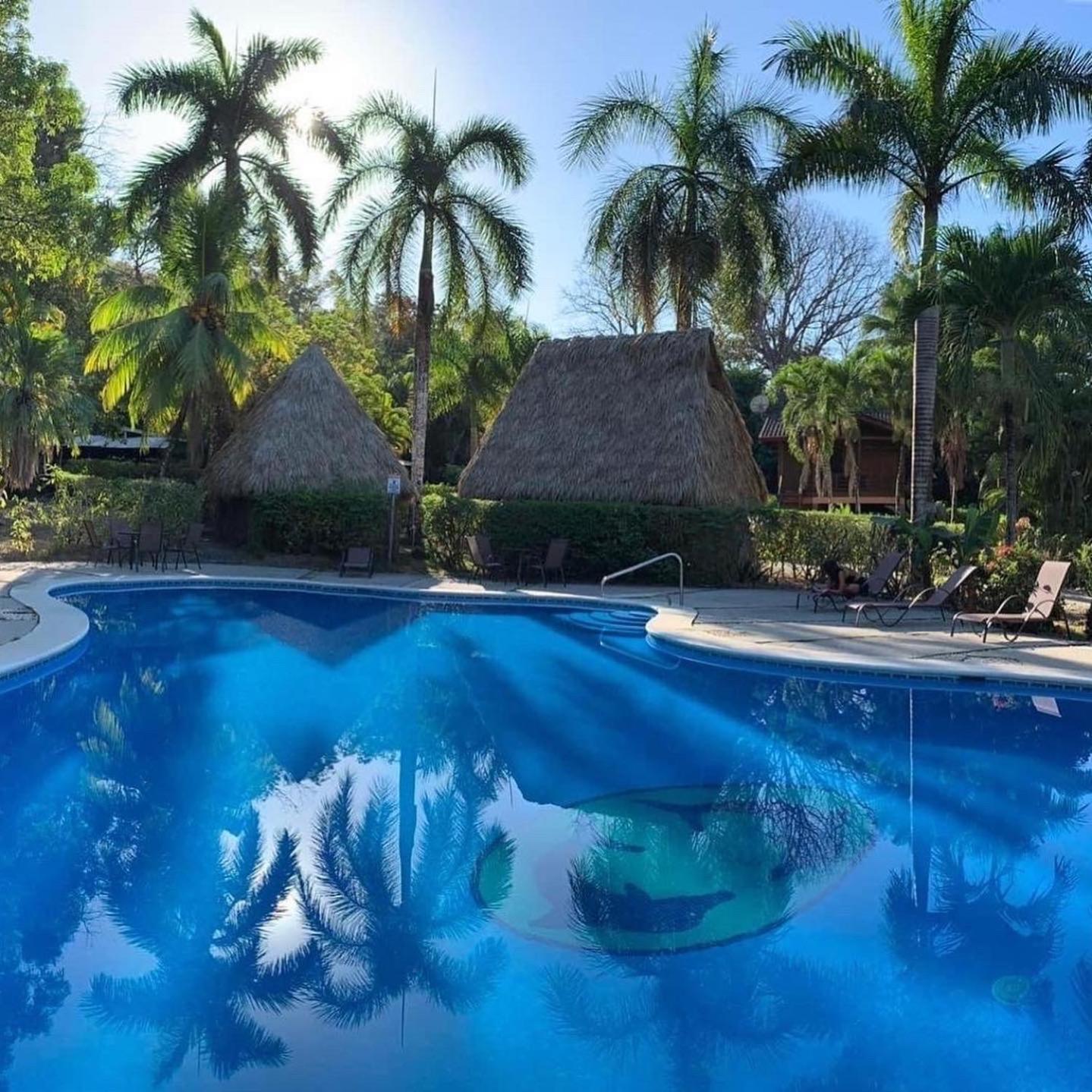Hotel Mal Pais Surf Camp Playa Santa Teresa  Esterno foto